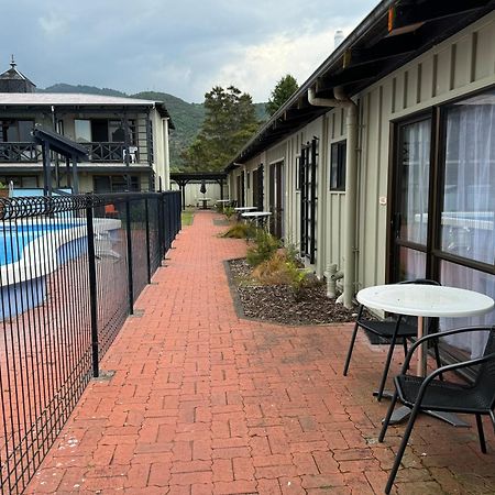 Tokaanu Hotel Buitenkant foto